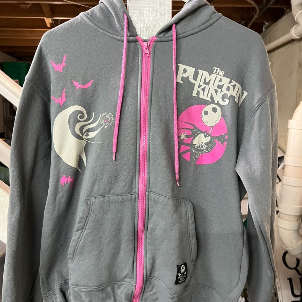 Nightmare Before Christmas "Pumpkin King" Zip-Up Hoodie – Size M 🎃👑🖤